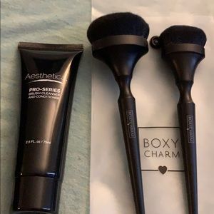 Aesthetica Pro-series brush cleaner &bonus brushes